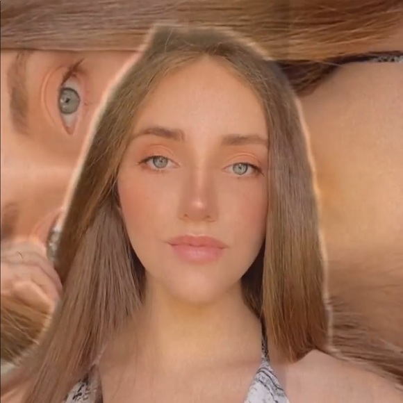 Meet your Posher, Isabella - Picture 1 of 1